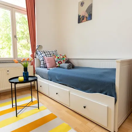 Fullhouse - Halle - Paulus - Nespresso *