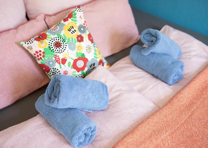 Fullhouse - Halle - Paulus - Nespresso Апартаменты Галль